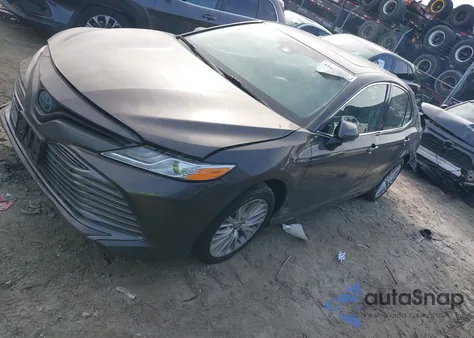 2020 Toyota Camry Xle Hybrid z USA, uszkodzony, nr VIN 4T1F31AK7LU525329